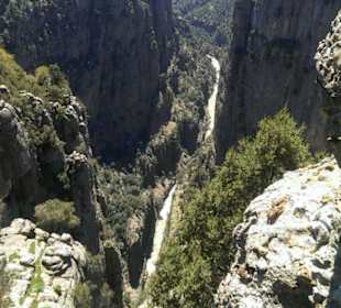 Ausflug mit Amorok Safari zum Adler Canyon