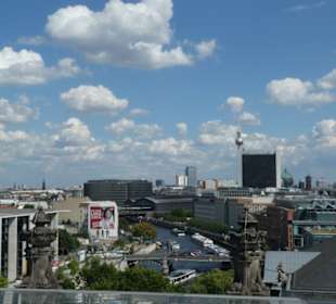 Blick vom Dach des Reichstagsgebäudes