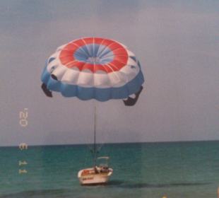 Paraselling am Strand