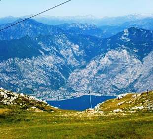 Auf dem Monte Baldo mit Blick nach Limone