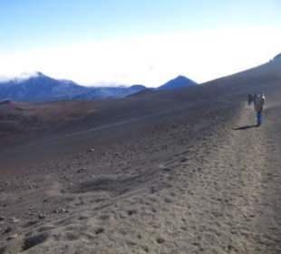 Der Weg in den Krater