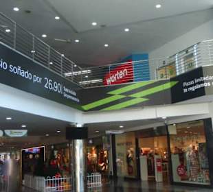 Im Einkaufszentrum El Muelle am Hafen