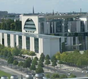 Blick vom Dach des Reichstagsgebäudes