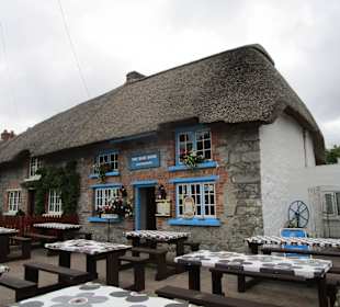 Blue Door Restaurant