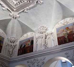 Stuck und Fresken im Palais Mamming