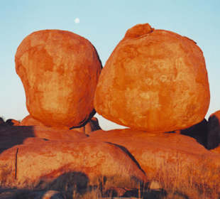 Devils Marbles am Abend