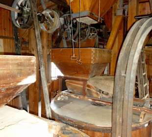Rundgang durch die Mühle von Rönn