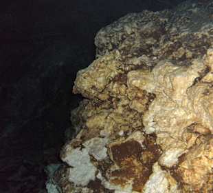 Im Innern der Höhle