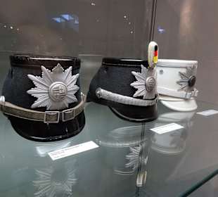Tschako-Sammlung im Polizeimuseum