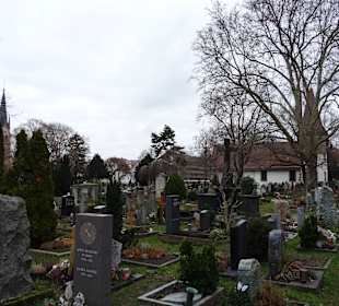 Uff-Kirchhof bei der Liebfrauenkirche