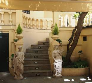 Café Majestic (zum Innenhof)