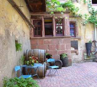 Verträumter Hof in einer Seitengasse