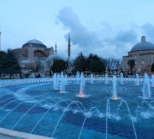 Стамбул. В центре города.