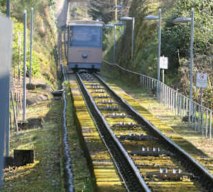 Fahrt mit der Merkurbergbahn