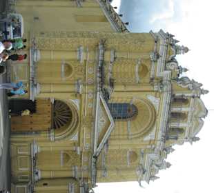 Blick auf die Iglesia de San Pedro Apostól