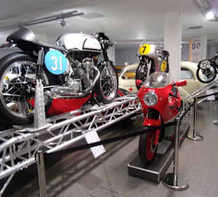 Exponate im Fahrzeugmuseum Suhl