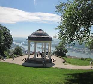 Am Niederwalddenkmal