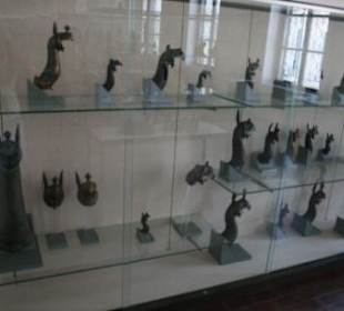 Mehr Fundstücke - sollten vor den Geistern schütze