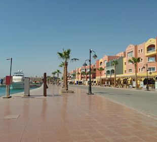 Hurghada Marina Boulevard