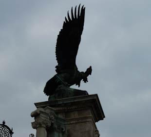 Der Turul auf dem Burgberg