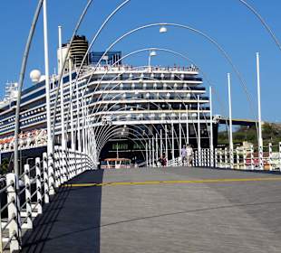 Geöffnete leere Brücke