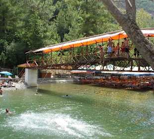 Essen im Fluss