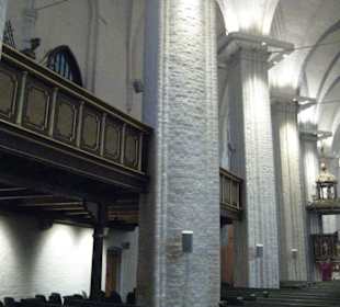 St. Wilhadi Kirche - Pfeiler am Eingang