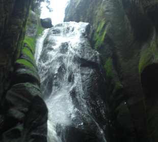Großer Wasserfall