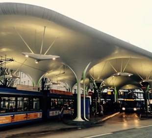 Münchner Freiheit Tram-und U-Bahnstation