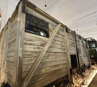 Fahrzeughalle im DB Museum