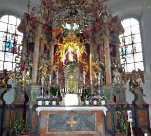 Der Hauptaltar der Wallfahrtskirche Maria Glosberg