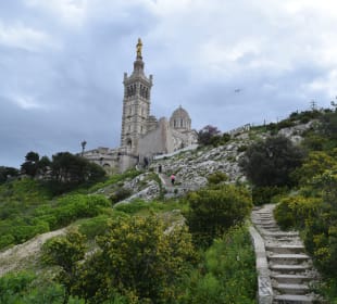 Treppe zur Notre Dame de la Garde