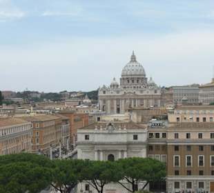 Blick zum Petersdom