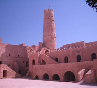 Innenhof mit rechts oben das Museum