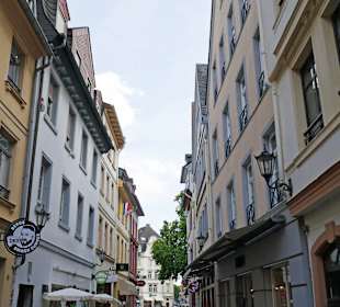 Die meist frequentierte Straße Augustiner Str.