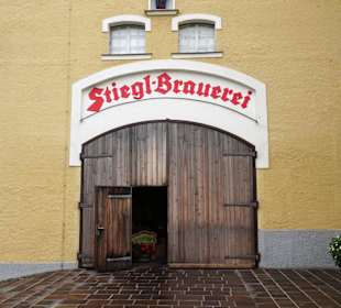 Eingangstor zur Stiegl Brauwelt