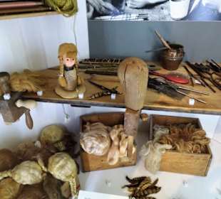 In der Werkstatt der Puppenmacher