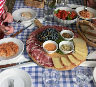 Toskanische Brotzeit