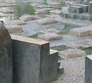 Der Paolozzibrunnen im Rheingarten