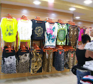 Bekleidung aller Art