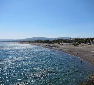 Der Strand unterhalb des Hotels