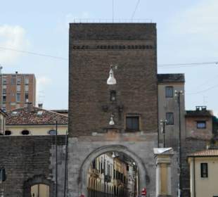 Porta Ponte Molino