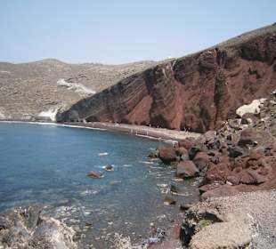 Красный пляж