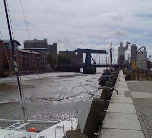 Ebbe im Hafen !
