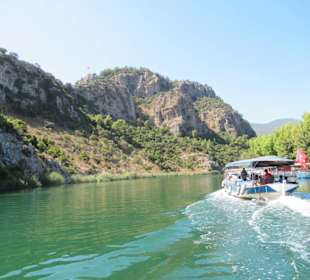 Fahrt durch die Kanäle zum Schlammbad