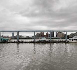 Yanping Riverside Park - Dadaocheng Dock