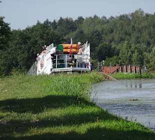 Hier kommt das Schif über den Berg