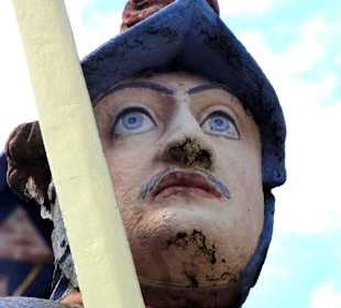 Der Roland im Burghof