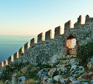 Burgmauer von Alanya