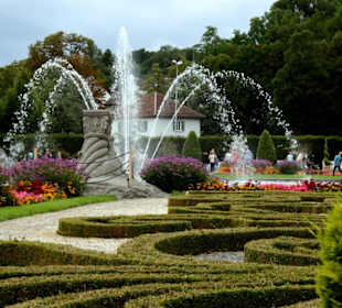 Gartenteil mit Sandfiguren